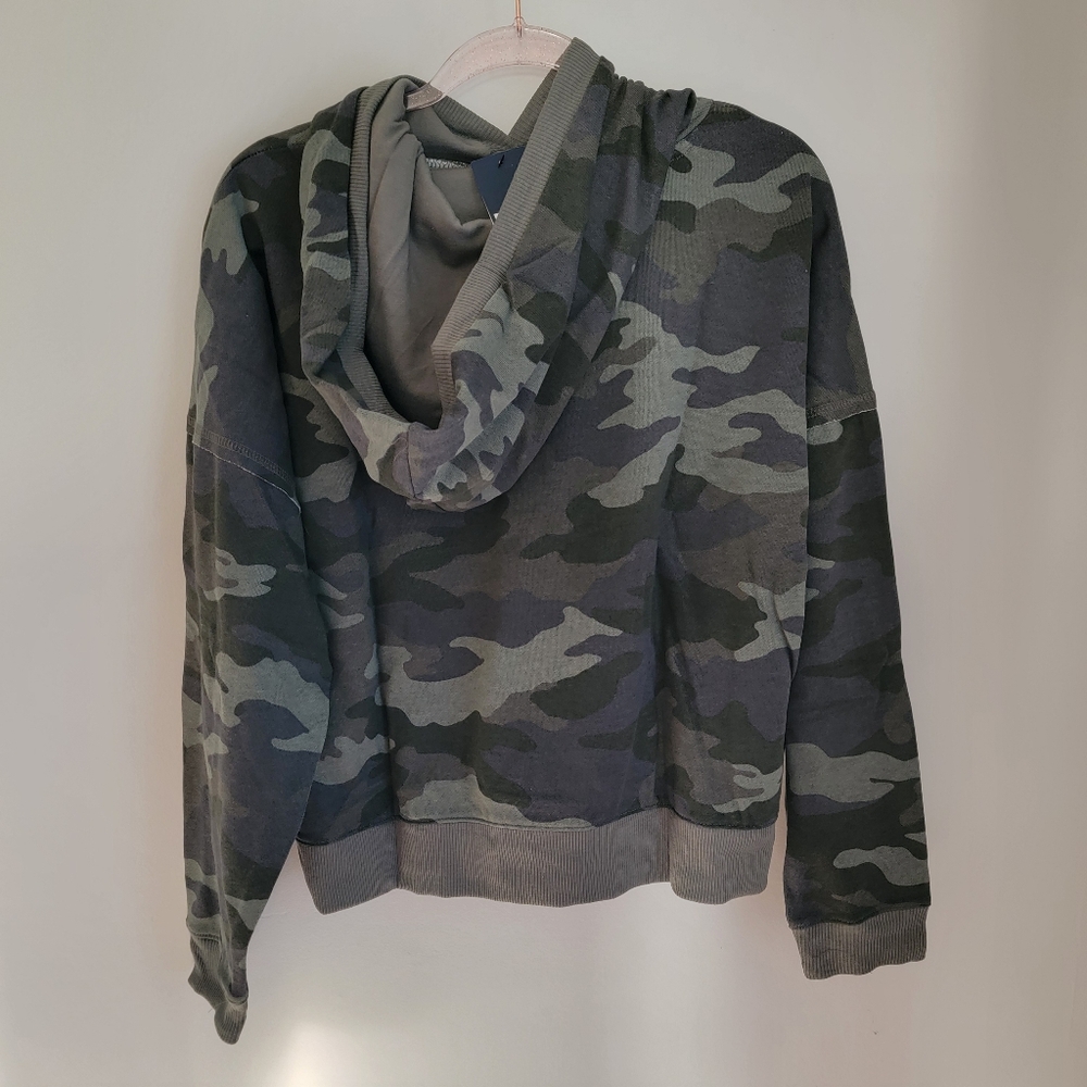 Lucky Brand NWT Camo Chill at Home Hoodie Size XL - Picture 3 of 9